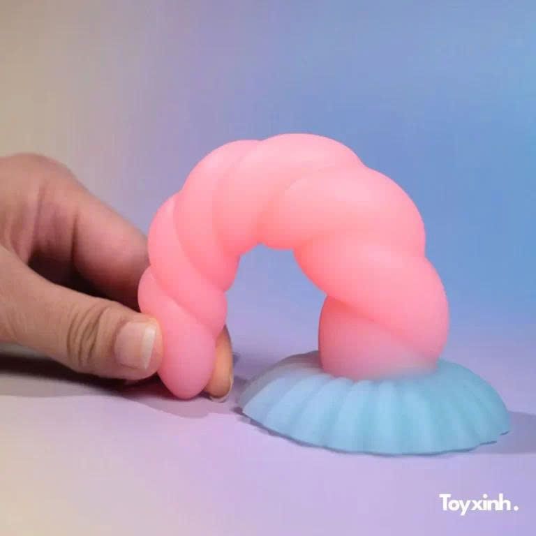 Dildo xoắn cầu vồng nhiều m&agrave;u si&ecirc;u mềm dẻo size 14cm