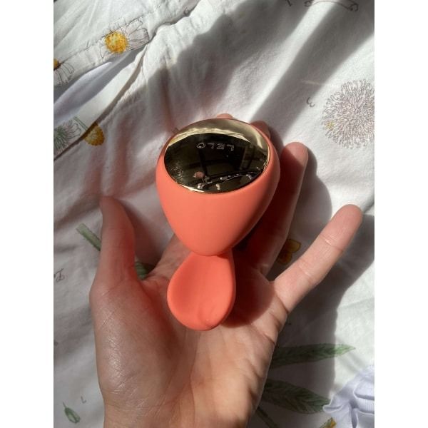M&aacute;y rung massage Lelo Ida Wave cao cấp