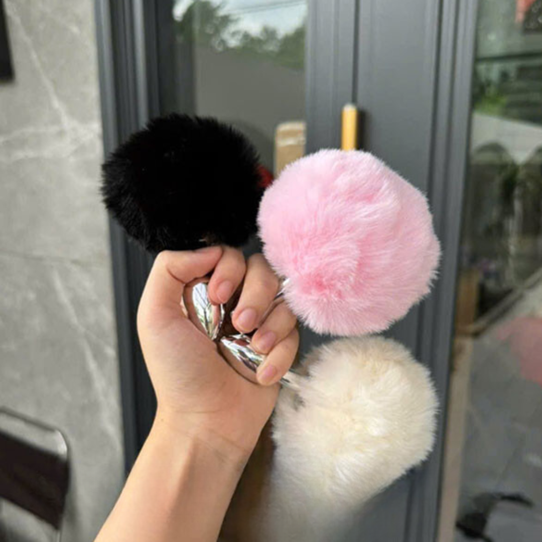 Đu&ocirc;i thỏ gắn cửa sau - Phụ kiện gợi cảm cho cuộc y&ecirc;u thăng hoa 5