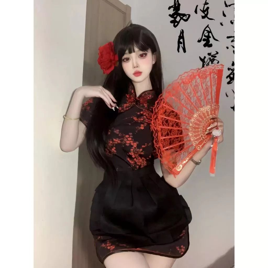 Cosplay Sườn X&aacute;m C&aacute;ch T&acirc;n
