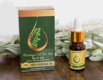 Tinh dầu chùm ngây Moringa Oil dưỡng da, giảm mụn