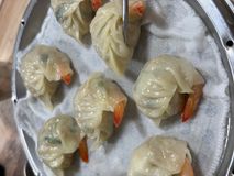 Bình nước tupperware