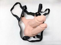 Dương vật giả 2 đầu có dây đeo Long Love