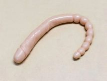 Dương vật giả silicon 2 đầu thủ dâm âm đạo và hậu môn