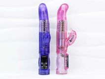 Dương vật giả đầu cong rung ngoáy xoay bi Baile