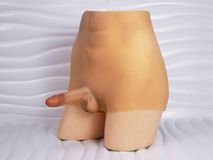 Quần dương vật giả size nhỏ đặc ruột siêu mềm có múi 354638