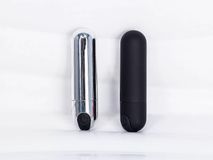 Trứng rung tình yêu viên đạn pin sạc 355121