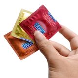 Bao cao su DUREX Pleasuremax có Gân và Hạt nổi dọc thân