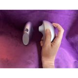 Đồ chơi tình dục nữ SVAKOM Pulse Galaxie bú hút âm vật