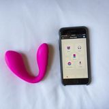 Máy rung massage kích thích nữ Lovense Quake massage điểm G dùng App