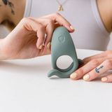 Vòng đeo dương vật Dame Hug giúp tăng khả năng cương cứng