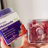 Kẹo Dẻo Natrol Gummies 10mg Giúp Ngủ Ngon Vị Dâu - Hỗ Trợ Giấc Ngủ Tự Nhiên 90 Viên Chính Hãng 745307