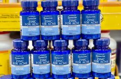Viên Kẽm Hỗ Trợ Giải Quyết Mụn Zinc for Acne Puritan's Pride 100 Viên - Cải Thiện Da Mụn Hiệu Quả Từ Mỹ Chính Hãng 744144