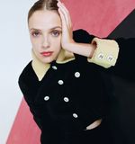 (3.5g) Phấn Má Hồng CHANEL Joues Contraste #330 Rose Pétillant - Soft Pink Chính Hãng 740409