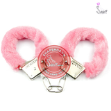 (Snapshop) Còng Tay Số 8 Bằng Thép Có Lót Lông Chính Hãng