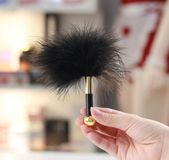 (Snapshop) Gây lông vuốt ve Chisa Senuelo Feather Tickler Chính Hãng