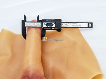 Quần Dương Vật Giả Rỗng Ruột Kèm Trứng Rung Điều Khiển Từ Xa Gwenshop Chính Hãng Bản Tiêu Chuẩn