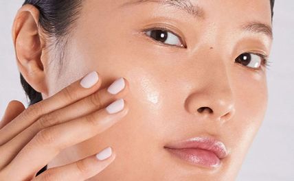 9 nguyên nhân vì sao da tiết nhiều dầu và cách khắc phục hiệu quả
