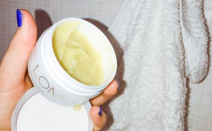 Lanolin là gì? Có công dụng gì và có phải làn da nào cũng sử dụng được?