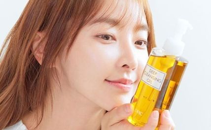 Review Top 10 dầu tẩy trang tốt nhất làm sạch sâu cho da 2025