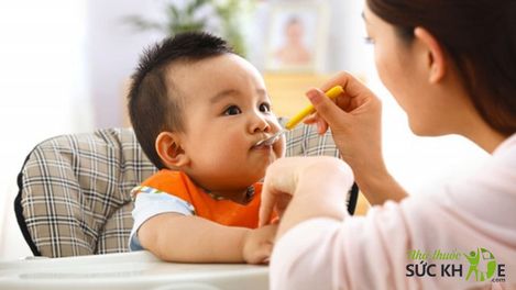 TOP 10 Vitamin tổng hợp cho trẻ sơ sinh bác sĩ khuyên dùng