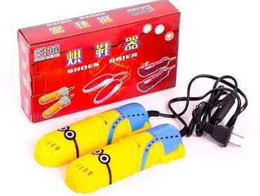 Máy sấy khô, khử mùi diệt khuẩn giày hình Minion