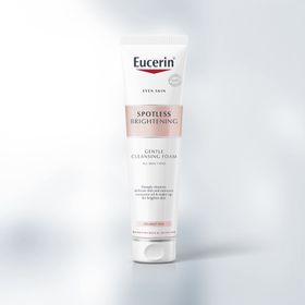 Sữa rửa mặt trắng da Eucerin White Therapy Cleansing Foam