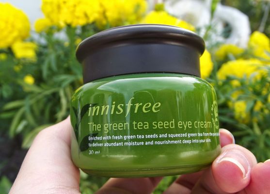 Kem dưỡng mắt trà xanh Innisfree Green Tea Seed Eye Cream