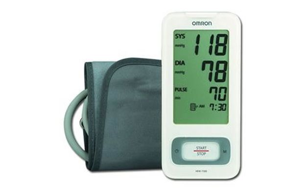 Máy đo huyết áp bắp tay tự động Omron HEM-7300