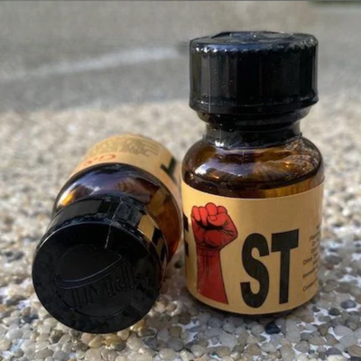 Popper Fist Vàng 10ml Mỹ – Cảm Giác Mới Lạ, Thăng Hoa Mạnh Mẽ