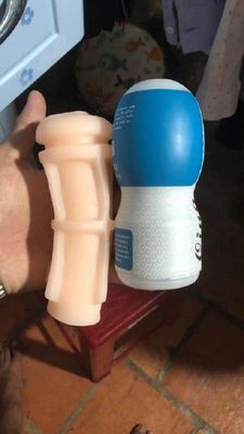 Cốc cầm tây âm tường silicon mềm mịn tặng kèm kem bôi