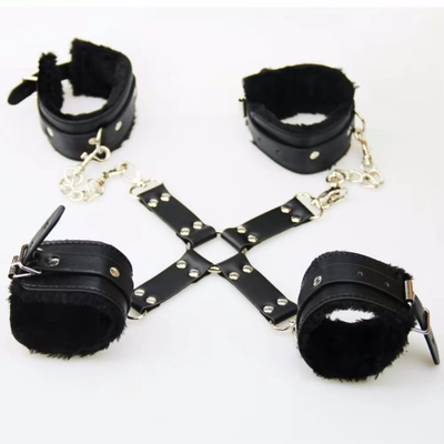 Dụng Cụ BDSM Trói Tay Chân Giúp Sub Hạnh Phúc Hơn