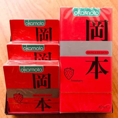 Bao cao su Okamoto Strawberry hương Dâu tây ngọt ngào 12 Cái