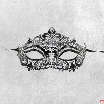 Mặt Nạ Nữ Hoàng Dâm Dục Phụ Kiện BDSM Tăng Ham Muốn  Kích Thích Đam Mê