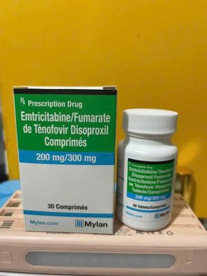 Viên uống PrEP dự phòng ngừa trước phơi nhiễm H.I.V bảo vệ bạn khỏi HIV khi Qh che tên sp