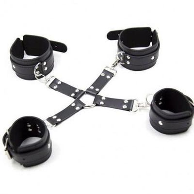 Đồ chơi bạo dâm khóa tay chân Chính Hãng