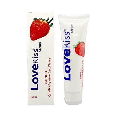 Gel hương dâu Love Kiss Strawberry chai 100ml