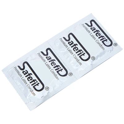 Không mùi khó chịu, độ bền cao, khả năng co giãn tốt, chất bôi trơn bao cao su Safefit Comfortable S52 hộp 12 cái giao nhanh