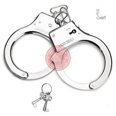 Dụng cụ còng tay số 8 chơi chính hãng - chất liệu an toàn cho da, dễ vệ sinh, êm ái khi dùng - giao hàng che tên kín đáo