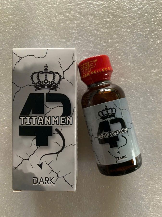 popper titanmen 30ml usa mạnh,mùi dịu, ko nhức đầu, ko bỏng mũi