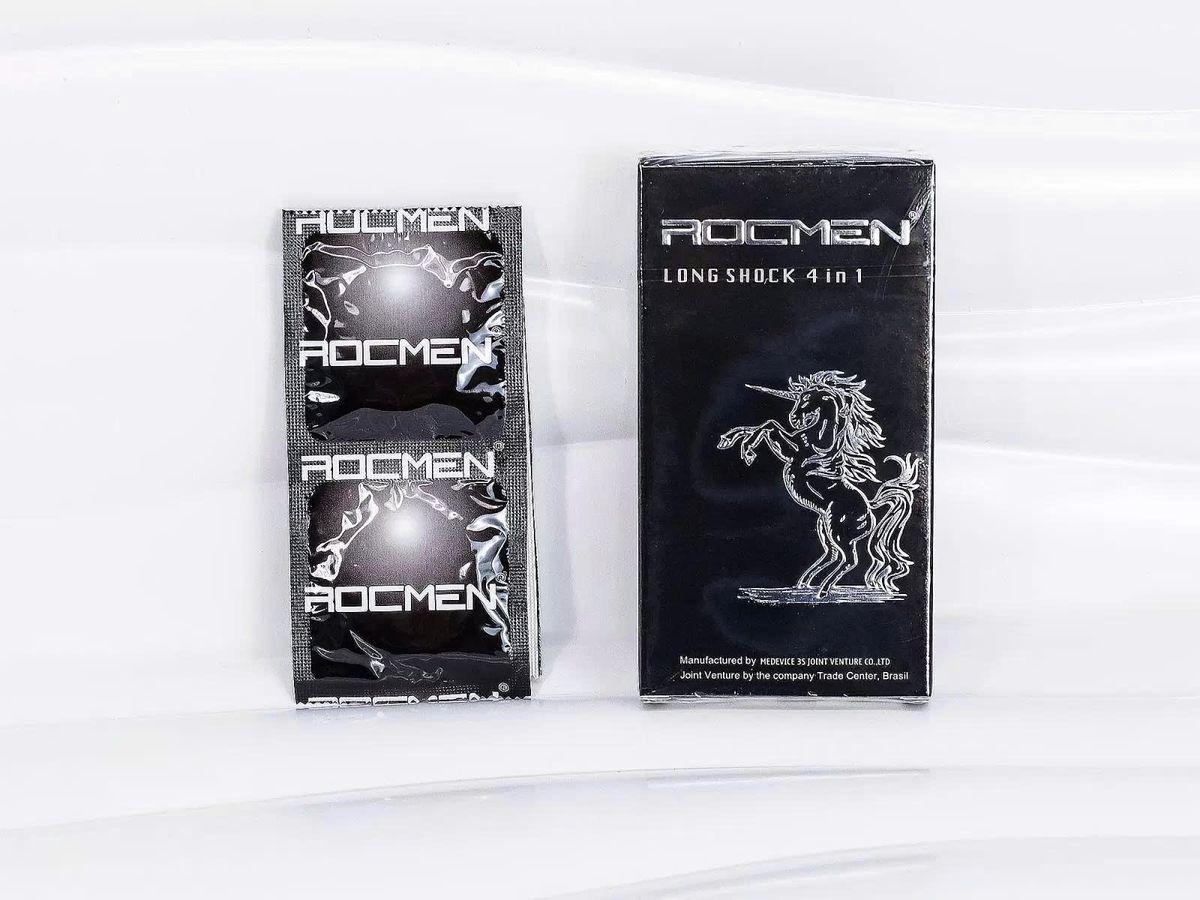 Bao cao su ROCMEN Long Shock 4 in 1 giúp phái mạnh kiểm soát tốt hơn thời điểm xuất tinh