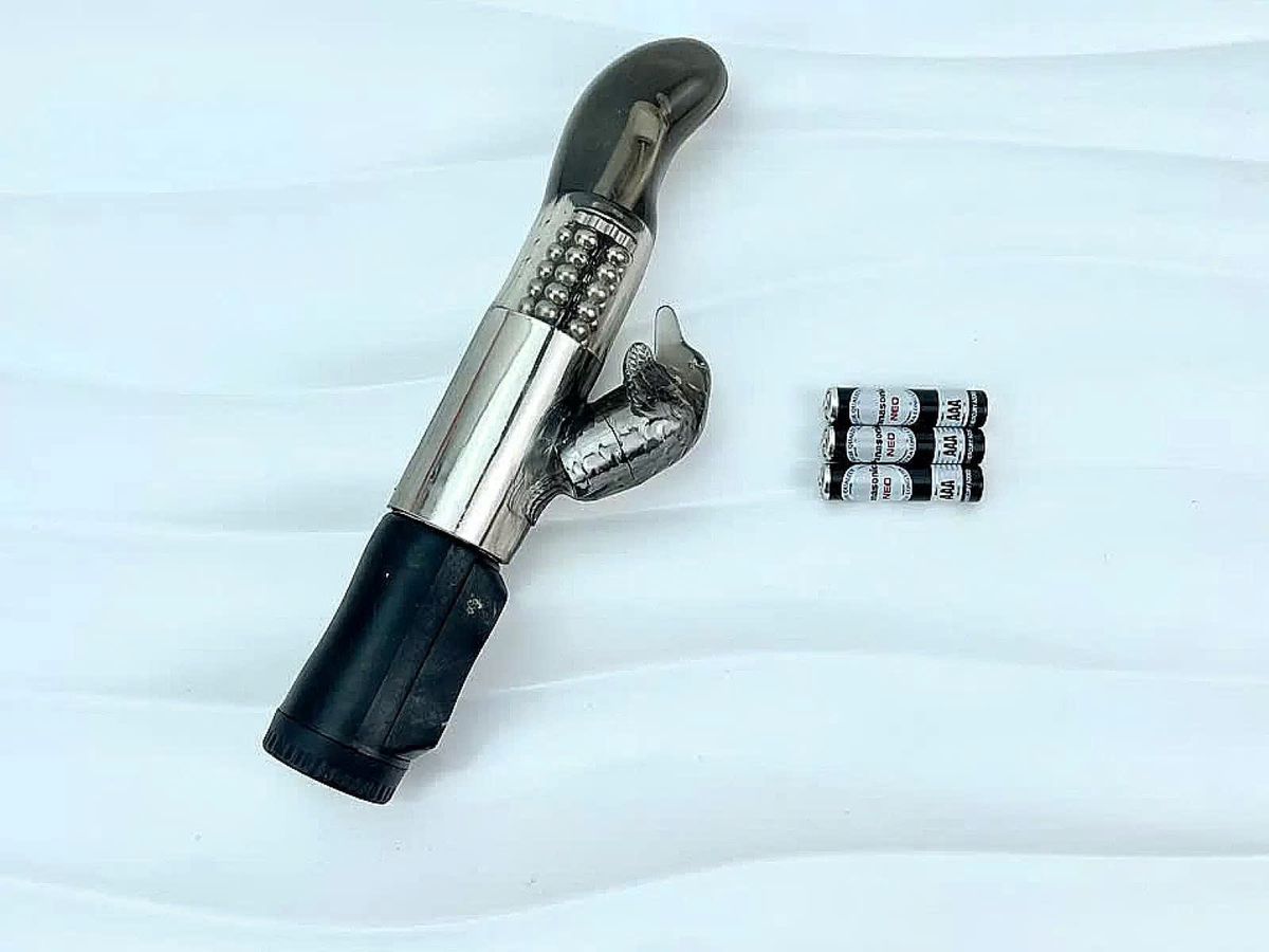 Dương vật giả đầu cong Baile Chính Hãng 