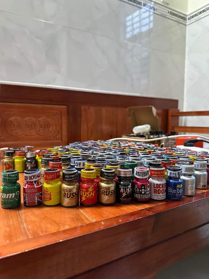 Tinh dầu popper popper 10ml lấy ngẫu nhiên hoặc theo mẫu che tên 