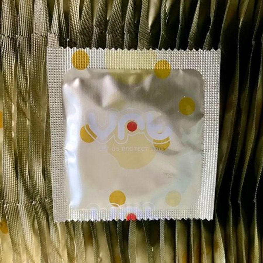 Bao cao su mỏng trơn VRT Excellent hộp 144 cái