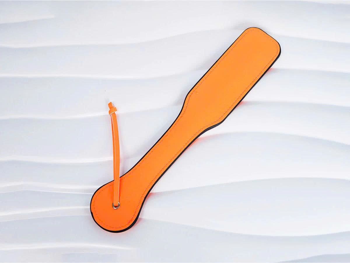 Đồ chơi bạo dâm cây tét mông màu cam kích thích cuộc yêu 356108