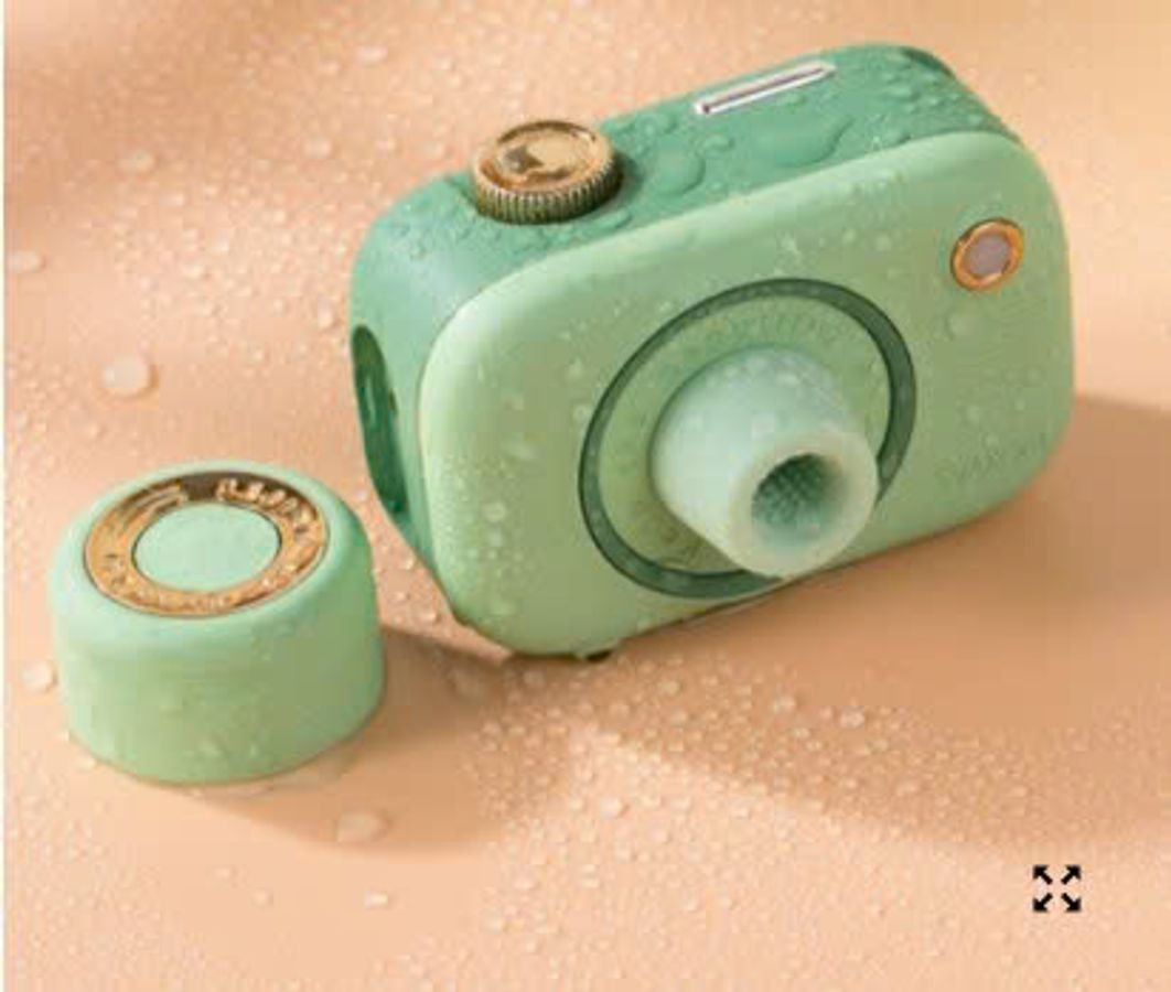 SVAKOM Alberta - Máy bú hút kết hợp kẹp rung ti vú ngụy trang máy ảnh