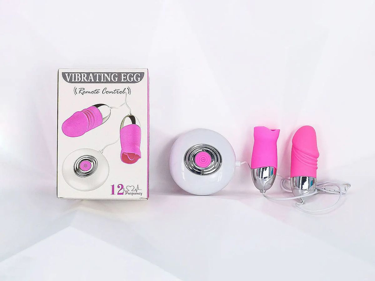 Trứng rung tình yêu 2 đầu lưỡi và cu