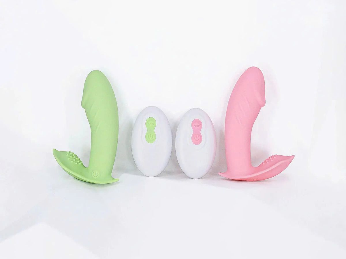 Máy massage hỗ trợ nữ giải tỏa quần lót Butterfly siêu mềm remote điều khiển từ xa