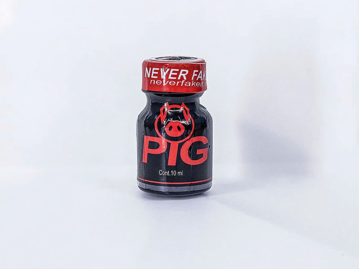 Chai hít PIG 10ml tăng cảm giác phấn khích cho gay