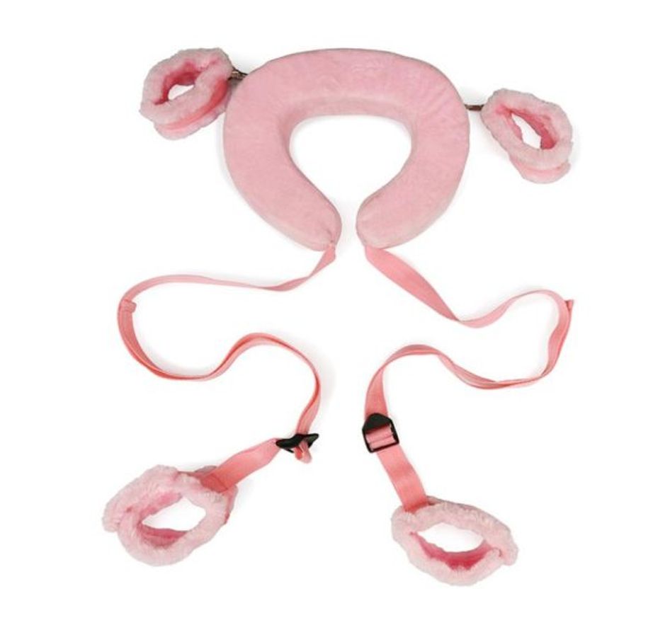 Gối Khóa Tay Chân Có Đệm Lót